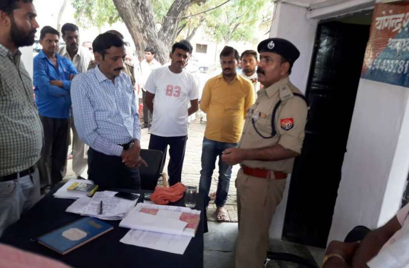 Etawah Senior Police इटावा में समाधान दिवस में हिस्ट्रीशीटर अपराधियों पर निगाह रखने के दिये गए निर्देश