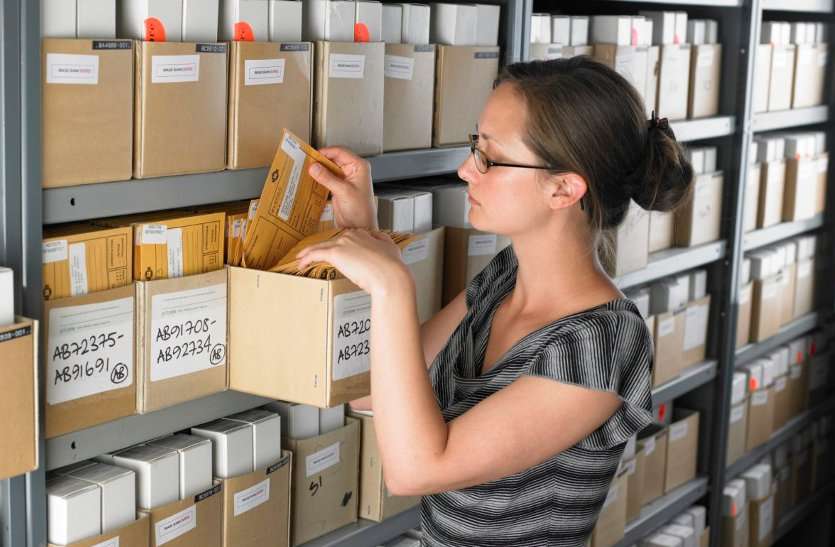 Archivist आर्काइविस्ट बन कर कमाएं लाखों, ऐसे करें आवेदन