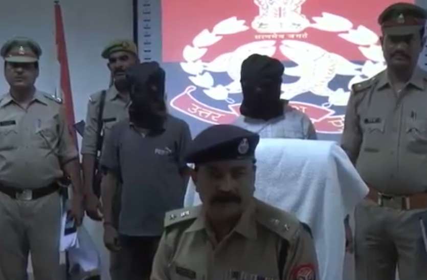 Robbery Crime इटावा पुलिस ने दंपित को लूटने वाले गैंग के दो लुटेरों को गिरफतार किया