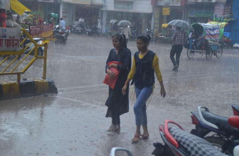 raining every day in Rewa, heat relief, sowing starts fast एमपी के इस जिले में हर रोज हो रही झमाझम बारिश, जानिए क्या है हाल