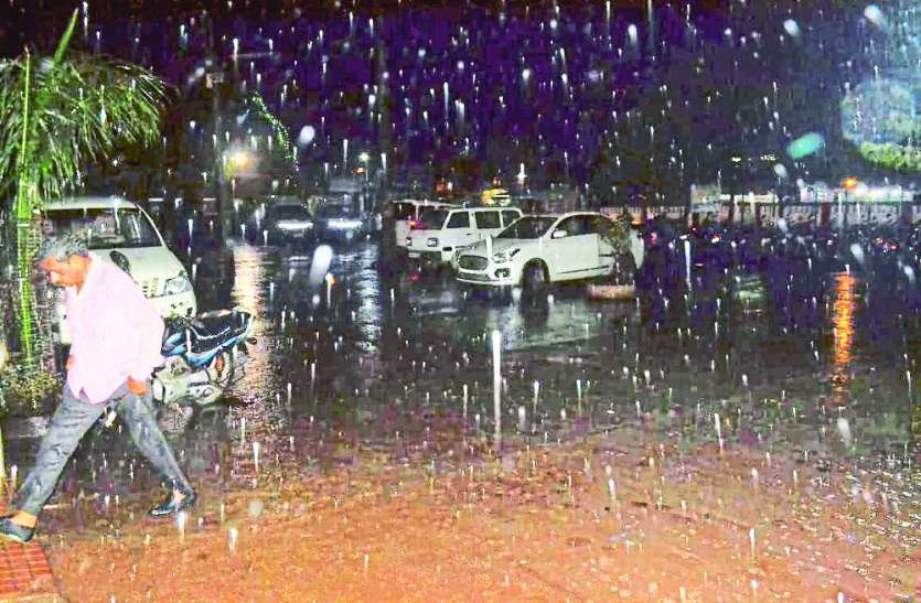 2 inches rain in 3 hours satna madhya pradesh मौसम ने बदली रंगत: 3 घंटे में 2 इंच बारिश, पानी-पानी हुआ शहर, आज भी मानसून रहेगा मेहरबान