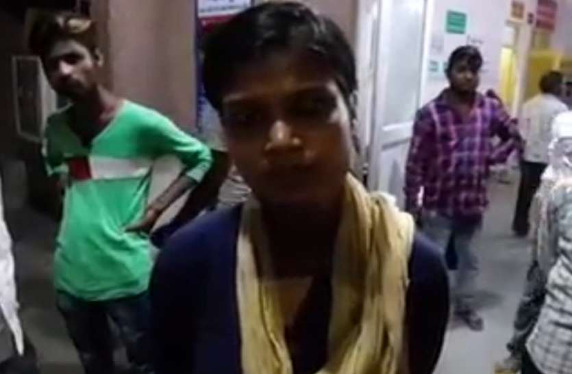 bahraich लावारिस अवस्था में सड़क किनारे बेहोश मिली युवती, दुष्कर्म के बाद फेंके जाने की आशंका