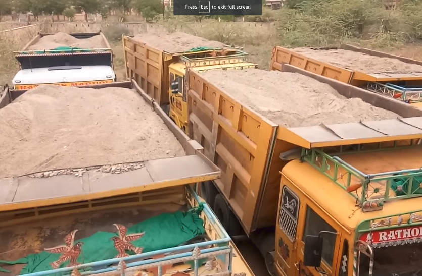 Gravel Business राजस्थान के इस जिले में बजरी से बटोर रहे चांदी, विजिलेंस टीम को देख मचा हड़कम्प