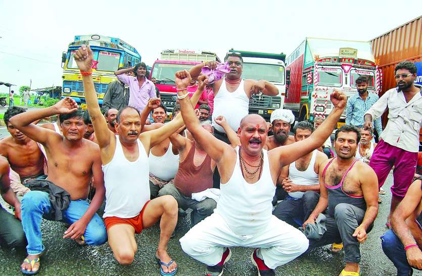 strike डीजल बिक्री में 60 प्रतिशत कमी, रोज 30 करोड़ के राजस्व का नुकसान