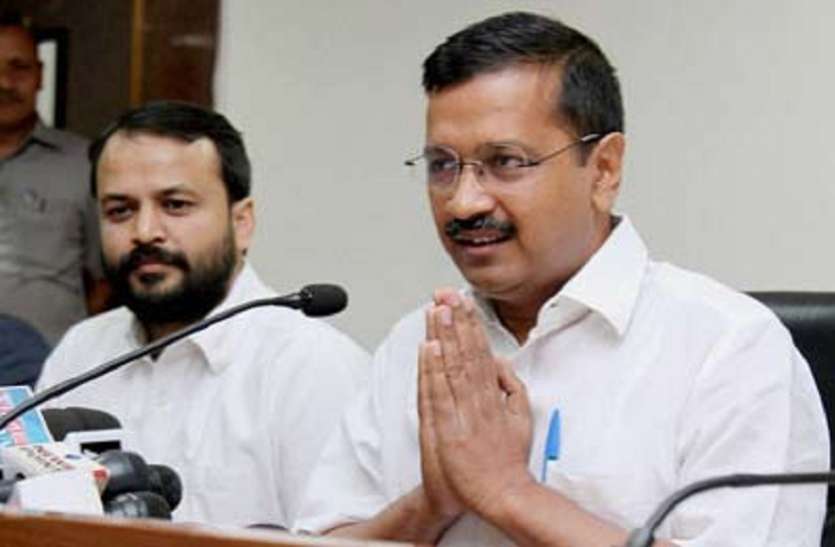 Delhi CM केजरीवाल सरकार का बड़ा ऐलान, शहीदों के परिजनों को मिलेगा 1 करोड़ का मुआवजा और नौकरी