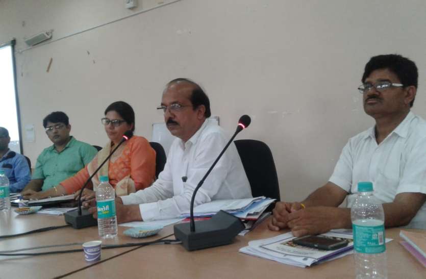 do not impose the duty of teachers in blo work बीएलओ कार्य में शिक्षकों की ड्यूटी नहीं लगाने एमएचआरडी एवं चुनाव आयोग के बीच चल रही बात