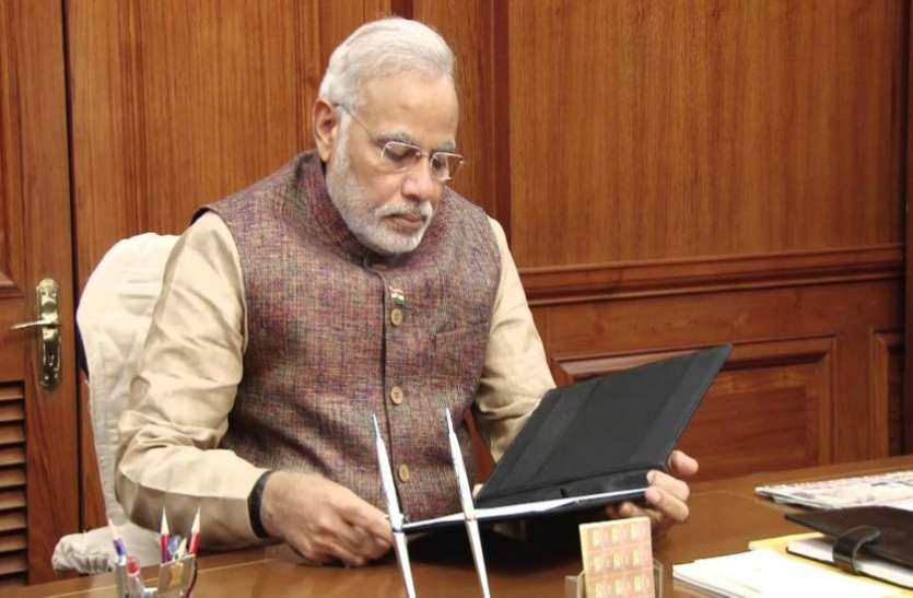 petrol कम नहीं हो रहे पेट्रोल-डीजल के दाम, कंपनियों ने कमाए 68 हजार करोड़
