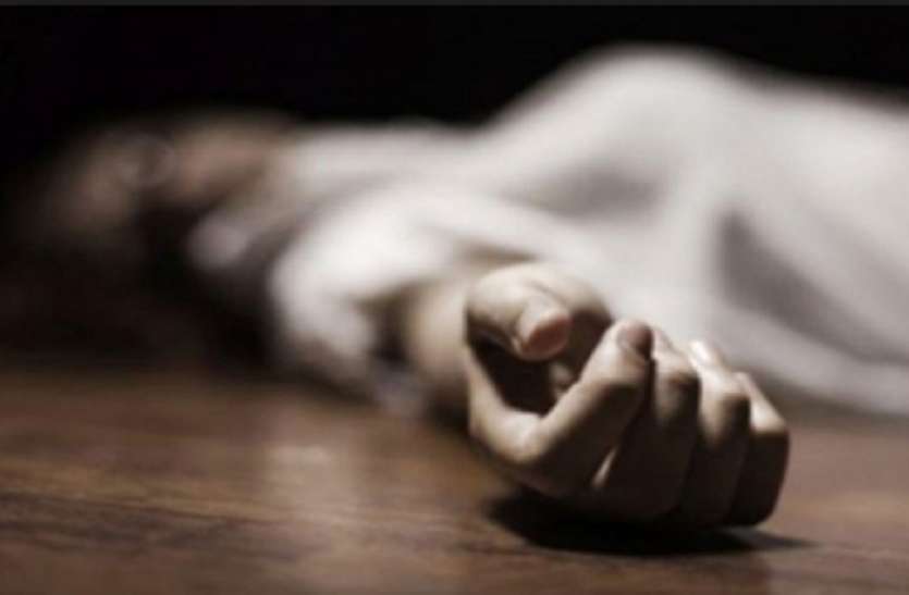 son killed murder पत्नी को फंसाने के लिए शख्स ने मां को पीट-पीटकर कर दी हत्या, पुलिस ने किया गिरफ्तार