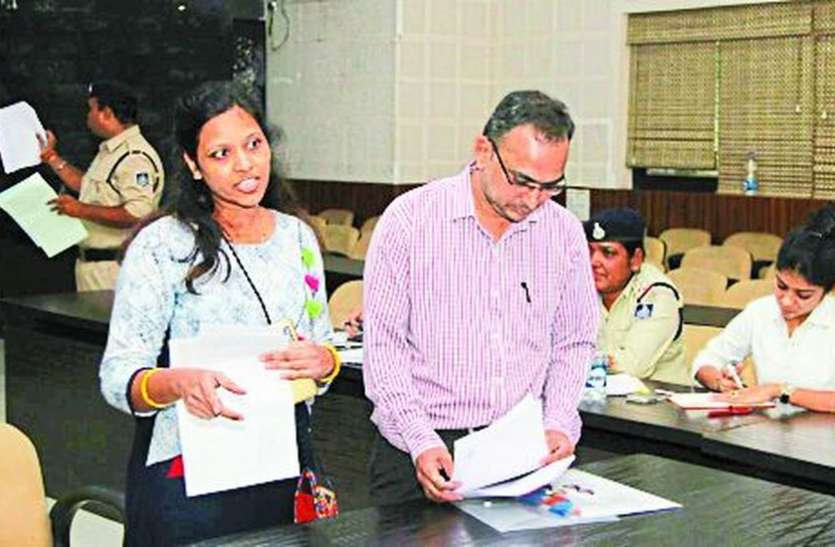 jansunvai आशीष दास के खिलाफ मुंबई के दंपती ने की शिकायत