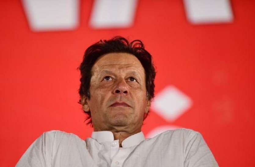 Imran Khan पाकिस्तान की वित्तीय स्थिति चौपट, 40 साल के बाद आई ऐसी स्थिति