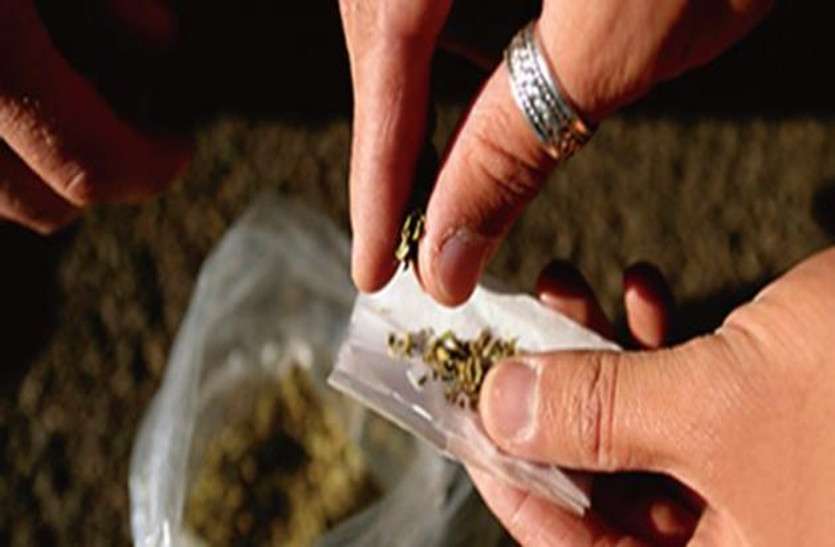 drugs पंजाब के बाद अब नशे में ‘उड़ता’ राजस्थान, मध्यप्रदेश से आ रहा मादक पदार्थ और कई जिलों में बेधड़क हो रहा सप्लाई