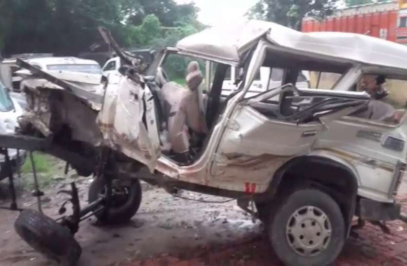 Jaunpur road accident BREAKING: जौनपुर-रायबरेली हाइवे पर भीषण हादसा, पांच की मौत सात घायल, दर्शन करने इलाहाबाद जा रहे थे