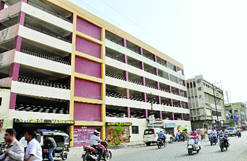 car 186 कार के लिए 15 करोड़ का खर्च ज्यादती