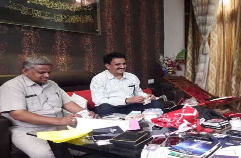 Patrika करोड़पति इंदौरी असलम भाई का रतलाम से कनेक्शन