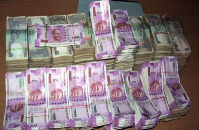 income tax 250 रुपए कमाने वाले मैकेनिक को आयकर विभाग ने थमाया 5.74 करोड़ रुपए का नोटिस, जानिए पूरा मामला