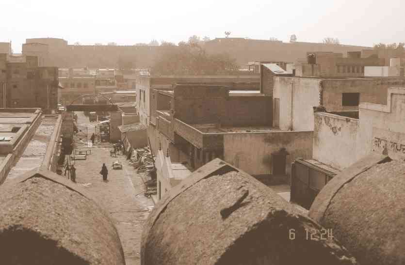 August kranti अगस्त क्रांति के दौरान निकला था आगरा में ऐसा जुलूस, अंग्रेजी हुक्मरानों के भी छूट गए थे पसीने...