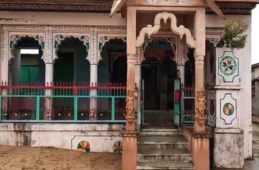 rajasthan news चारभुजा श्याम मंदिर में चोरी सोने चांदी के आभूषण किए पार