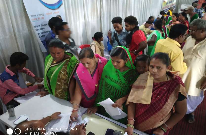 3 Women councilor इन 3 महिला पार्षदों को भी मिला स्मार्ट फोन, इनमें एक एमआईसी प्रभारी भी, तीनों BPL की सूची में