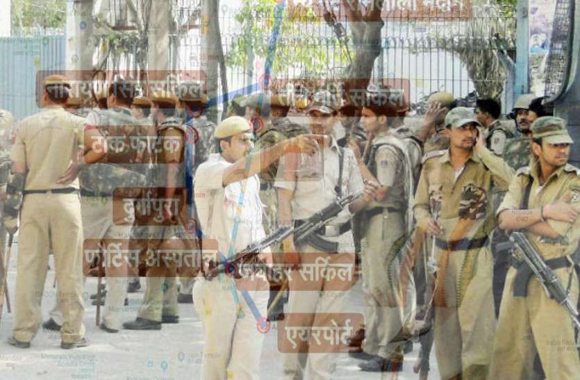 a एनएच पर लगी दुकानों को हटाया
