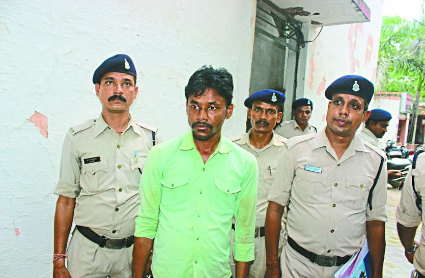 Crime पिता की फटकार से त्रस्त होकर देने वाला था जान, लेकिन कर दी पत्नी-बच्चों की हत्या