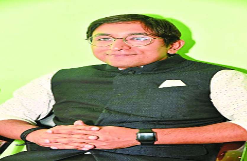 gupji are on social media सोशल मीडिया पर छाए हैं ये गुप्ताजी, ऑडियंस पर ली ये चुटकी