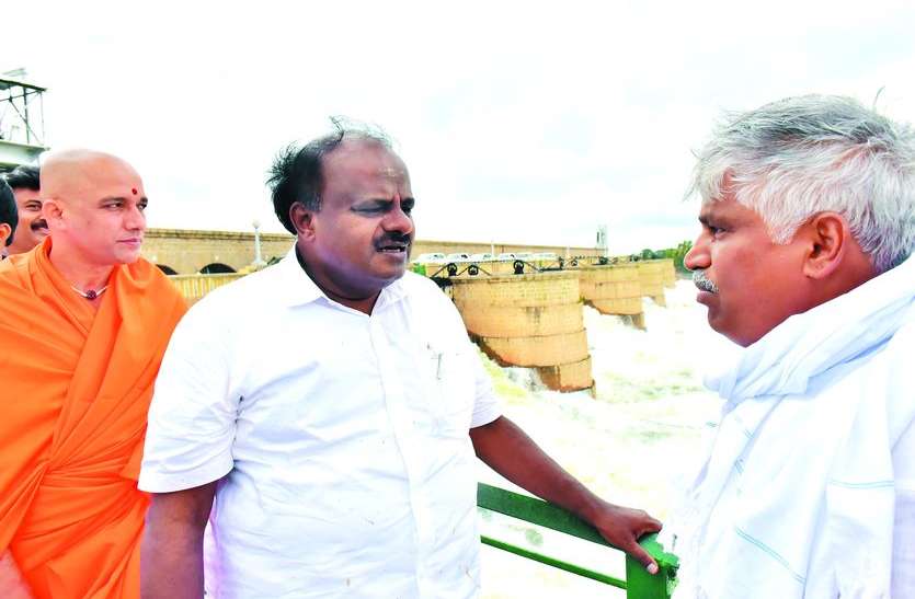HDK प्रचार का नाटक नहीं, किसानों का सम्मान : कुमारस्वामी