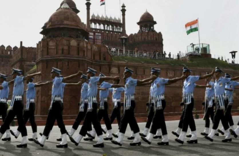 दिल्ली: सोमवार को स्वतंत्रता दिवस समारोह का फुल ड्रेस रिहर्सल, 10 बजे खुलेंगे कई स्कूल दिल्ली: सोमवार को स्वतंत्रता दिवस समारोह का फुल ड्रेस रिहर्सल, 10 बजे खुलेंगे कई स्कूल