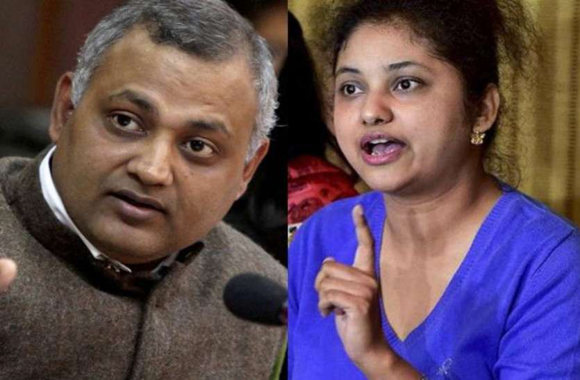 AAP विधायक सोमनाथ भारती का अपनी पत्नी के साथ विवाद खत्म, कोर्ट से की FIR रद्द करने की मांग AAP विधायक सोमनाथ भारती का अपनी पत्नी के साथ विवाद खत्म, कोर्ट से की FIR रद्द करने की मांग