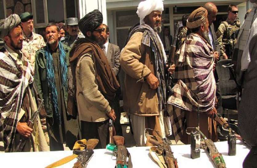 terrorists surrender अफगान सुरक्षाबलों को बड़ी कामयाबी, 50 आतंकियों ने किया आत्मसमर्पण