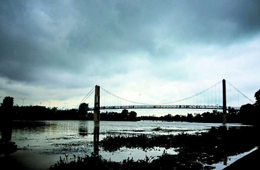 monsoon ओडिशा में चक्रवात की वजह से छत्तीसगढ़ में मानसून हुआ सक्रिय, आज भी कई क्षेत्रों में यलो अलर्ट