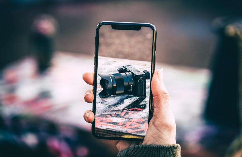 Photography Day Top 10 Gadgets To Make Your Ordinary Camera In Dslr फ ट ग र फ ड इन 10 ग ज ट स स न र मल क मर क बन ए ड एसएलआर फ ट आएग एकदम चमकद र Patrika News