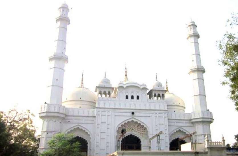 teele wali masjid टीले वाली मस्जिद का जंग-ए-आजादी से रहा है खास नाता, सीएम योगी के इस कदम से दोबारा आई चर्चा में