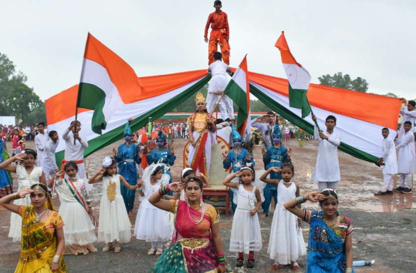 Independence day स्वाधीनता दिवस के कार्यक्रमों में इनकी सहभागिता होगी अनिवार्य, शासन ने दिए यह निर्देश