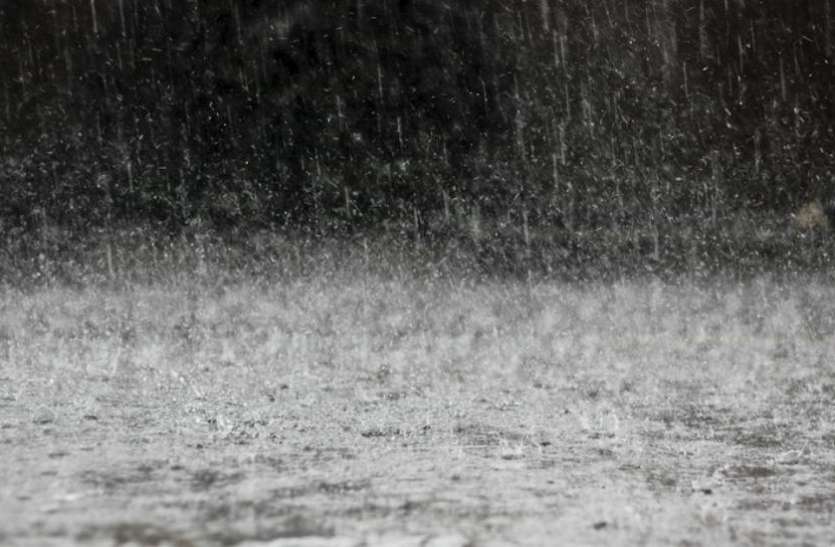 rain आज भी बारिश बरसाएगी कहर, केरल-कर्नाटक समेत कई राज्यों में भारी वर्षा की संभावना
