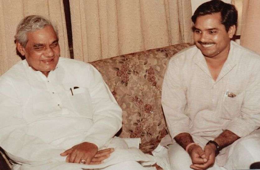 Atal Bihari Vajpayee जोगेश्वर गर्ग के समर्थन में बोले थे अटल, बड़ी से छोटी दाढ़ी को लड़ा रहा हूं...