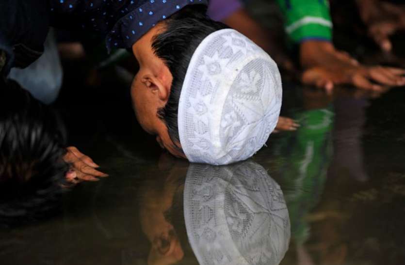 heavy flood forecast in saudi arab haj yatris stuck in shivir सऊदी अरब: बारिश में फंसे हजयात्री, 20 लाख लोगों पर बाढ़ का खतरा
