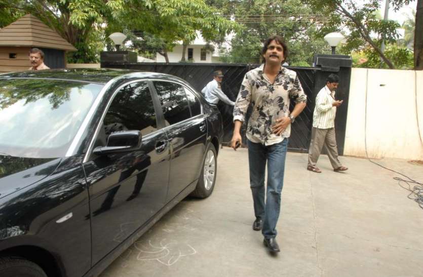 Akkineni Nagarjuna अमिताभ से भी ज्यादा महंगी कारें चलाते हैं साउथ स्टार नागार्जुन, कार कलेक्शन देखकर गिनती भूल जाएंगे