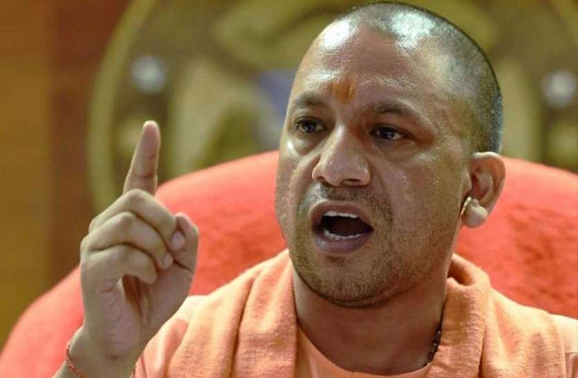 up cm yogi मुख्यमंत्री योगी ने दिए एडीएम की गिरफ्तारी के आदेश फिर भी पीसीएस अधिकारी को हाथ नहीं लगा पाएगी पुलिस, जानिए क्यों