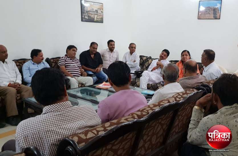 banswara लेकसिटी उदयपुर की तर्ज पर होगा बांसवाड़ा का सौंदर्यीकरण, मुख्यमंत्री से मिली 15.32 करोड़ रुपये की सौगात