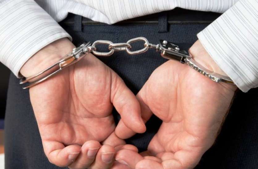 Arrested बेटे ने ही की थी बाप की हत्या, पुलिस ने किया गिरफ्तार