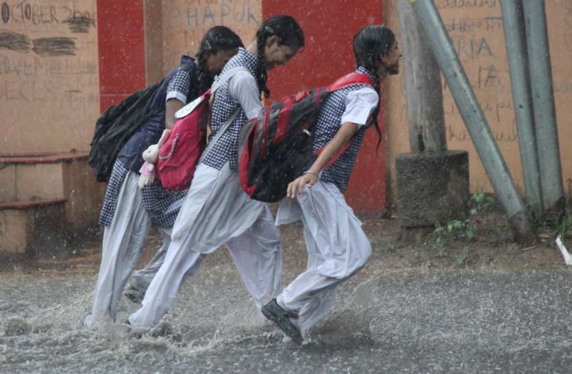 meerut मौसम विभाग ने इन क्षेत्रों में भारी बारिश को लेकर जारी किया अलर्ट