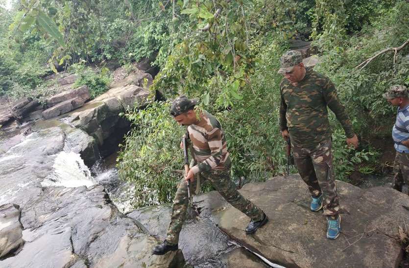 pulis combing खतरनाक हथियारों को ऑपरेट करने में माहिर है दस्यु सुंदरी खूंखार डकैतों से रहा है पुराना नाता