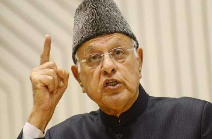 Farooq Abdullah file photo डॉ. फारूक अब्दुल्ला की बेहतर जिंदगी के लिए पंचायत चुनाव में भाग लेने की अपील
