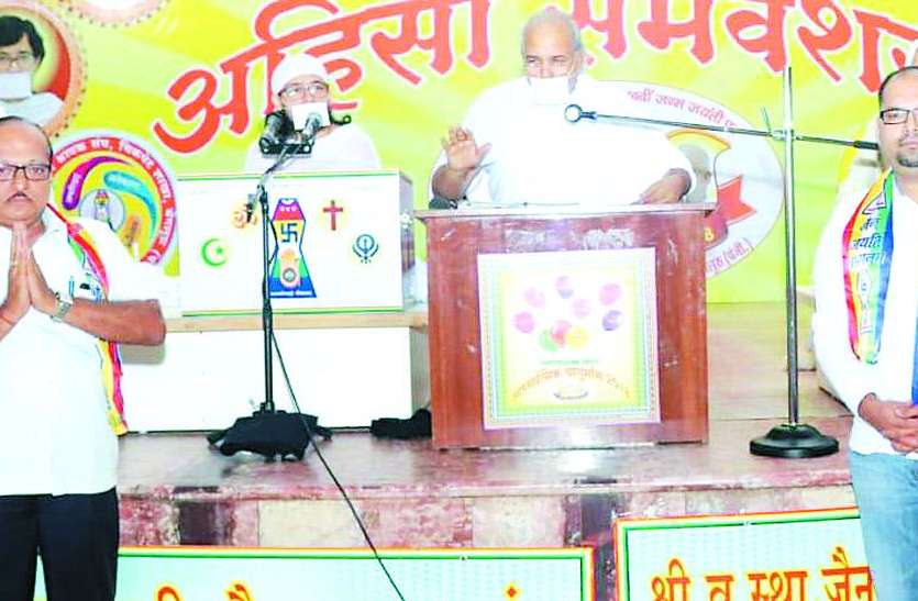jainism अनुकरणीय है भगवान महावीर की वाणी