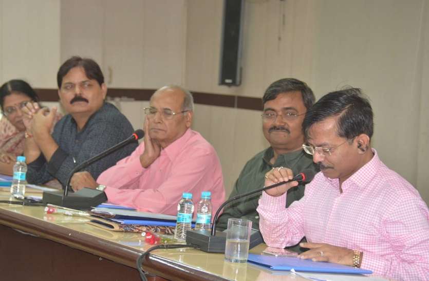 meeting भोपाल के भारत में विलय में पटेल की महत्वपूर्ण भूमिका - मनोज श्रीवास्तव