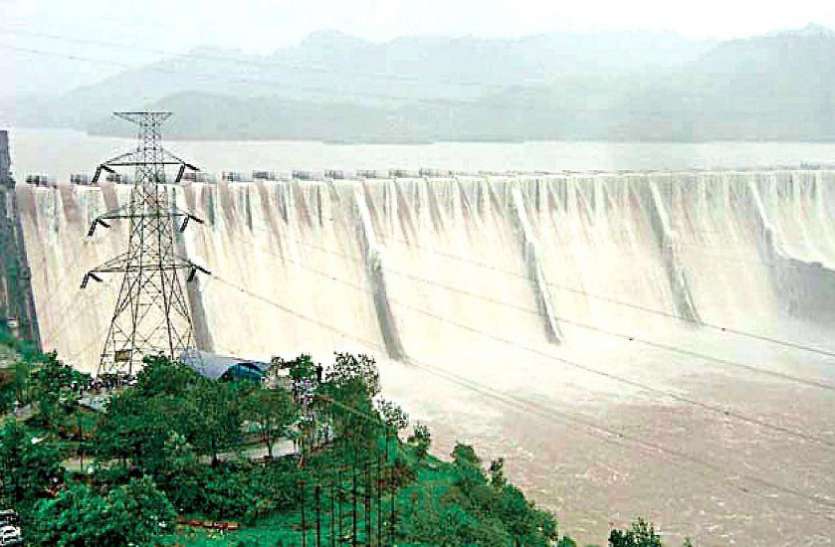 Narmada dam water level crosses 122 meters नर्मदा बांध का जलस्तर १२२ मीटर के पार