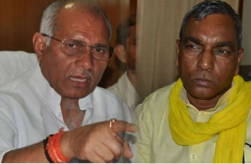 Omprakash Rajbhar सिंचाईमंत्री धर्मपाल ने राजभर को पढ़ाया 'जिम्मेदारी' का पाठ, देखें वीडियो