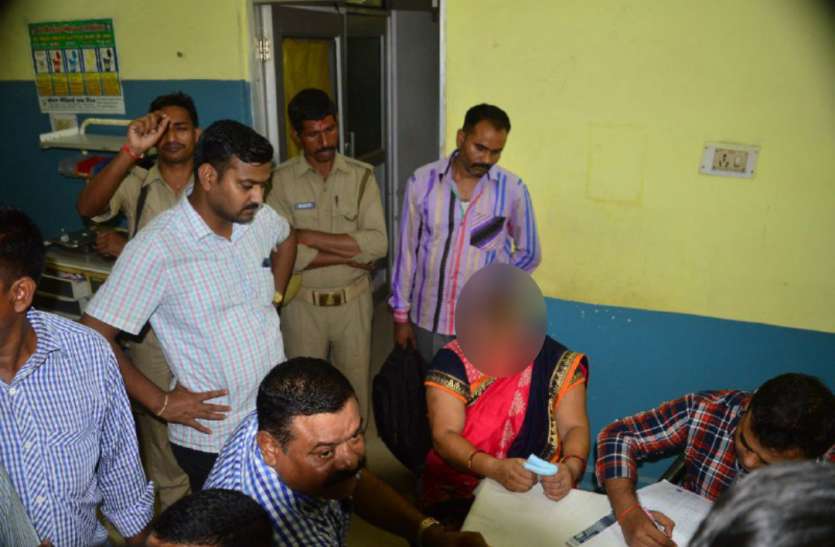 Congress Women leader Arrested UP की महिला कांग्रेस नेता देह व्यापार के आरोप में गिरफ्तार, दिल्ली पुलिस ने किया अरेस्ट