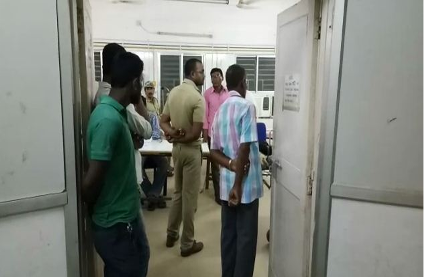 photos from balasore बालासोर:अज्ञात बदमाशों ने गोली मार व्यापारी को उतारा मौत के घाट