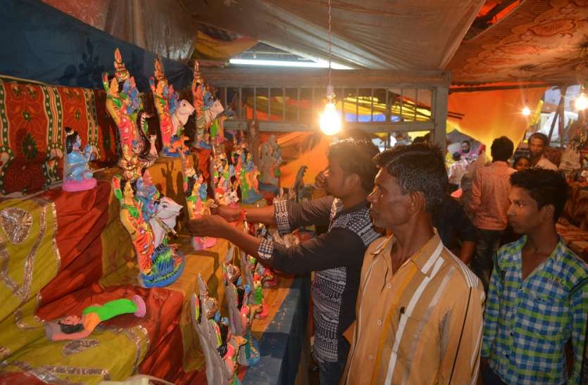 janmastmi घर-घर हुई भगवान श्रीकृष्ण की प्रतिमा स्थापित